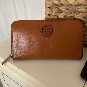 Tory Burch Leather Wallet